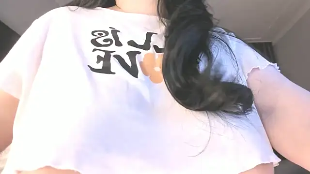 mia_lui live cam on StripChat