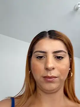 Nahiajhonson_ webcam