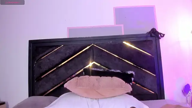 april_jones05 webcam