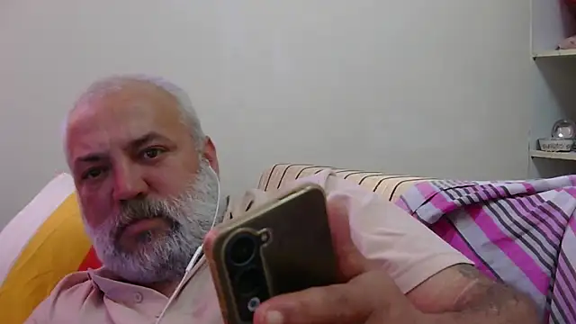 husoizmir live cam on StripChat