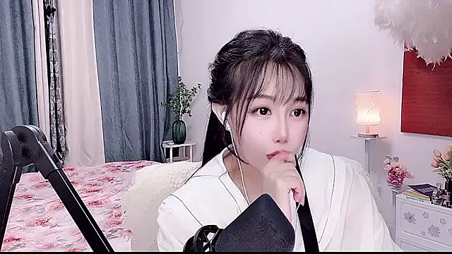 Laura_520 webcam