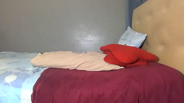 Sweetslender live cam preview on Stripchat