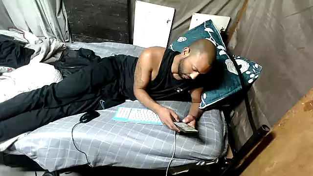 Camodick live cam on StripChat