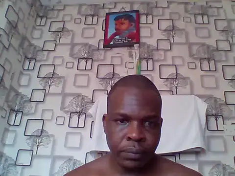 Chumba_001 live cam on StripChat