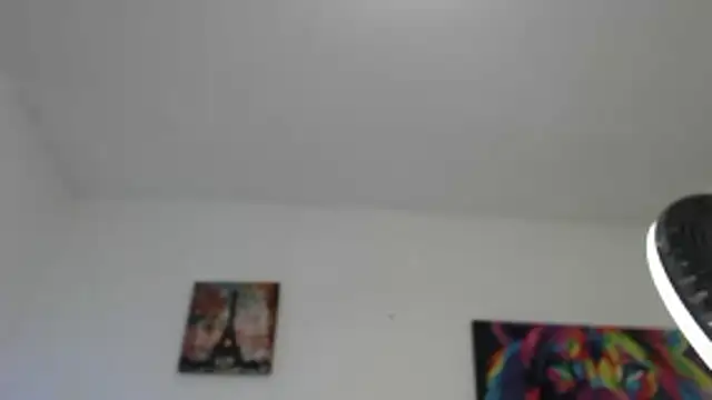 chirlleyy live cam on StripChat