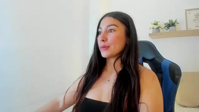 bella_99_ webcam