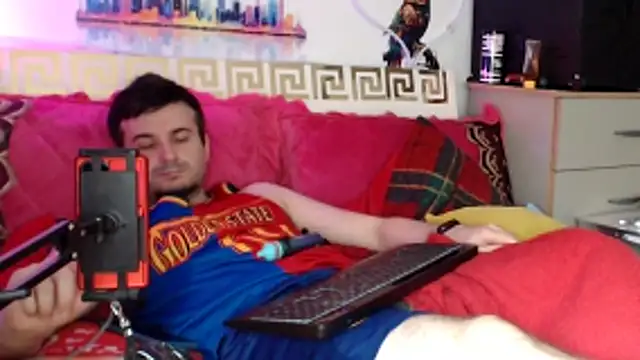KingOfSinRO69 webcam