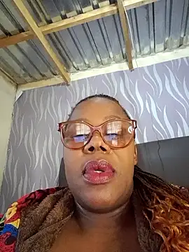 BoobsQueen46K webcam