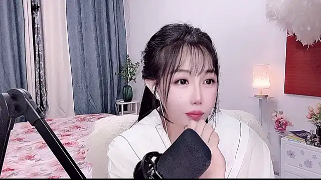 Laura_520 webcam