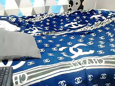 Trish_CurveCock webcam