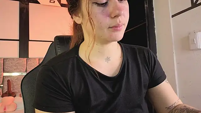 AlliceLover webcam