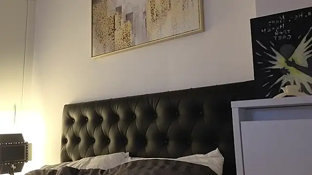 SophieTrner webcam