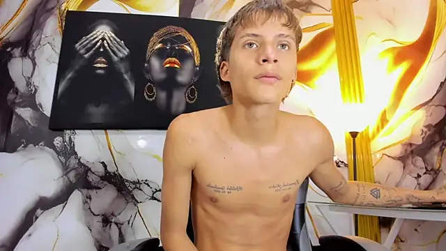 mono_blonde webcam