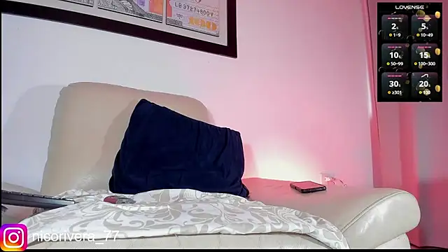 nico_rivera live cam on StripChat