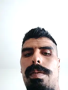 bahadr23 live cam on StripChat