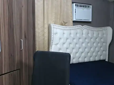 Candice_beloved live cam on StripChat
