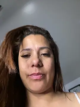 Pretty__Milf webcam