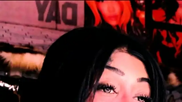 indian_dreamgirl webcam