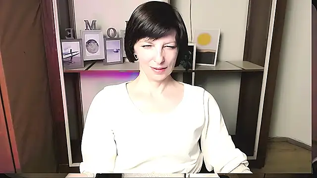 _AngeliaFlow_ webcam