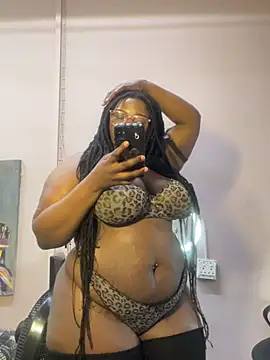CurvyCocoxxx webcam