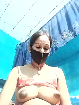 Nandani-758 live cam on StripChat