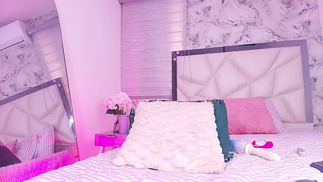 lili_jhonson webcam