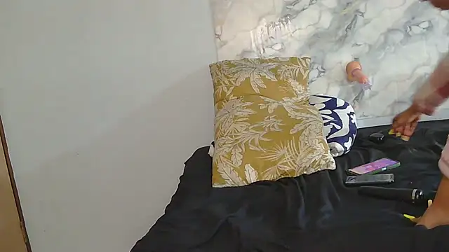 SexyZuluBarbie webcam
