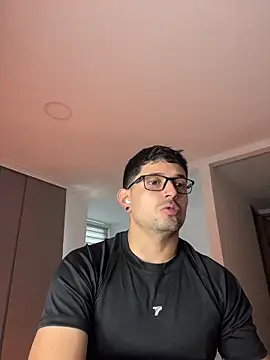 TroyeSavage webcam