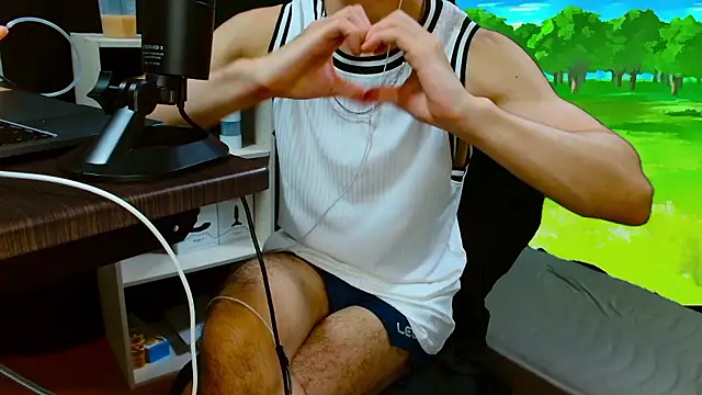 LEO1955 live cam on StripChat