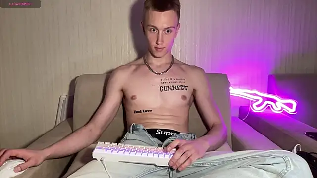 Travis_Gracile webcam