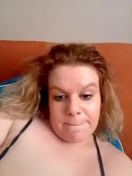 Maryquenn webcam