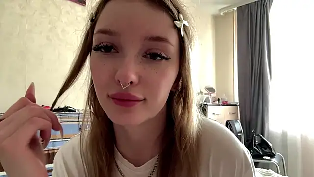 Elinthegreat webcam