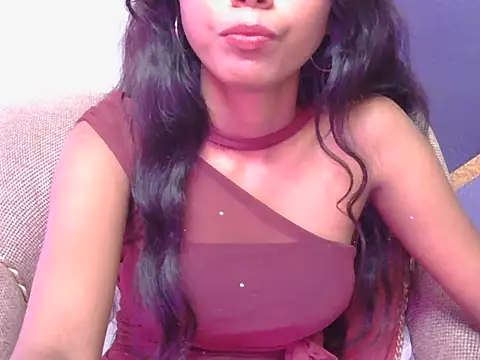 iliyana-20 live cam on StripChat