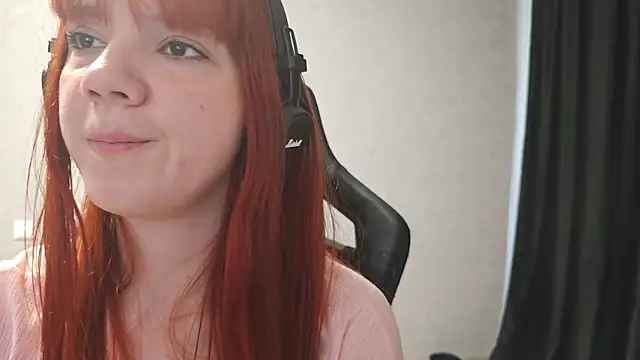 PureSanny webcam