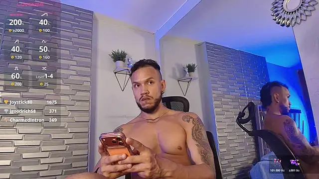 ARON_TAYLER01 webcam