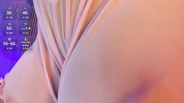 BustyGlow live cam on StripChat