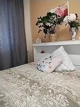 MilkCandyGirl webcam