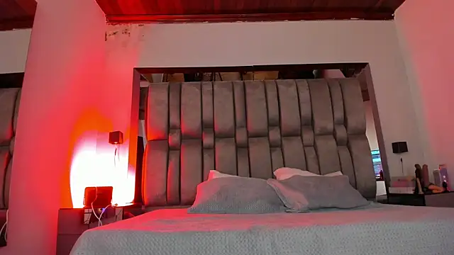 NikkySmiith webcam