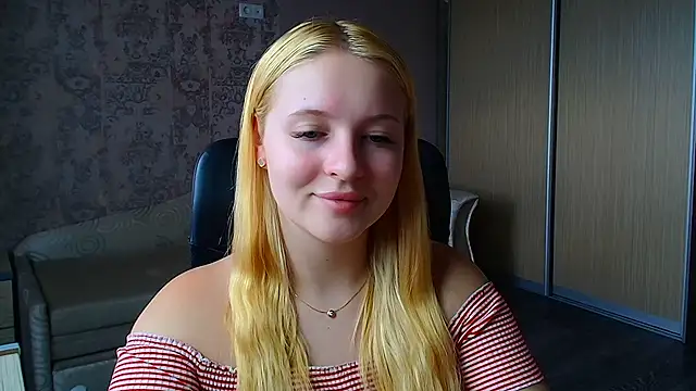 Milka_kiss_ webcam