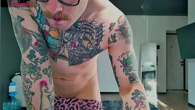 white_King9999 webcam