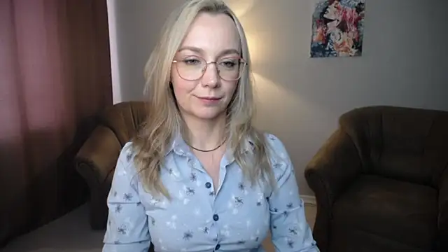 Ava_Elior webcam