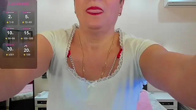 JennyMons webcam