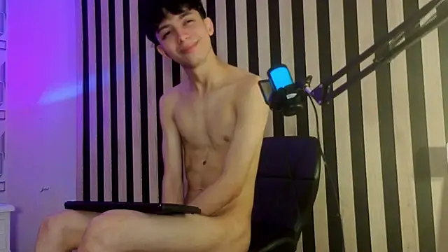 Twink_Sebas7