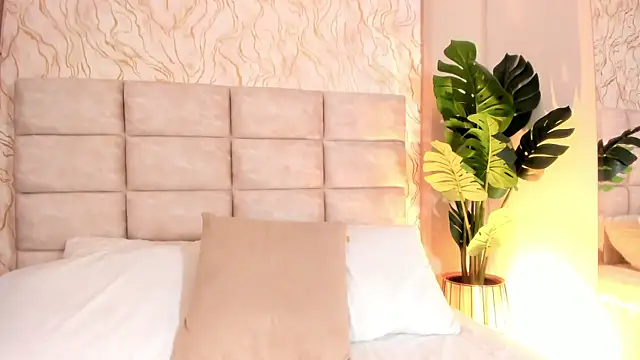 GinaSalanne webcam