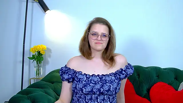 AlexaAvery webcam