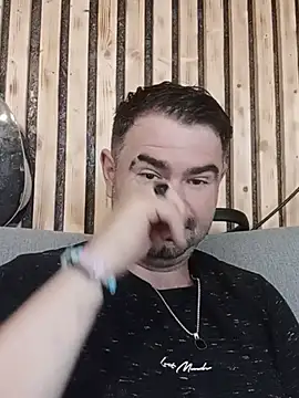 Nicedickolo webcam
