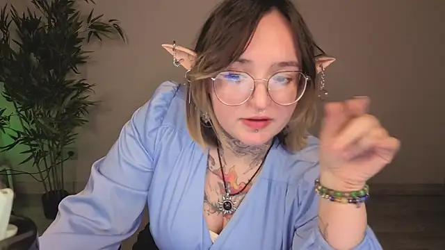 Eva_Witcher webcam