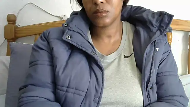 blackslut4u live cam on StripChat