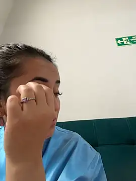 Antonella_Julieta webcam