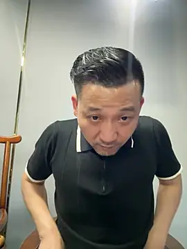 HAOYUN88888 live cam on StripChat
